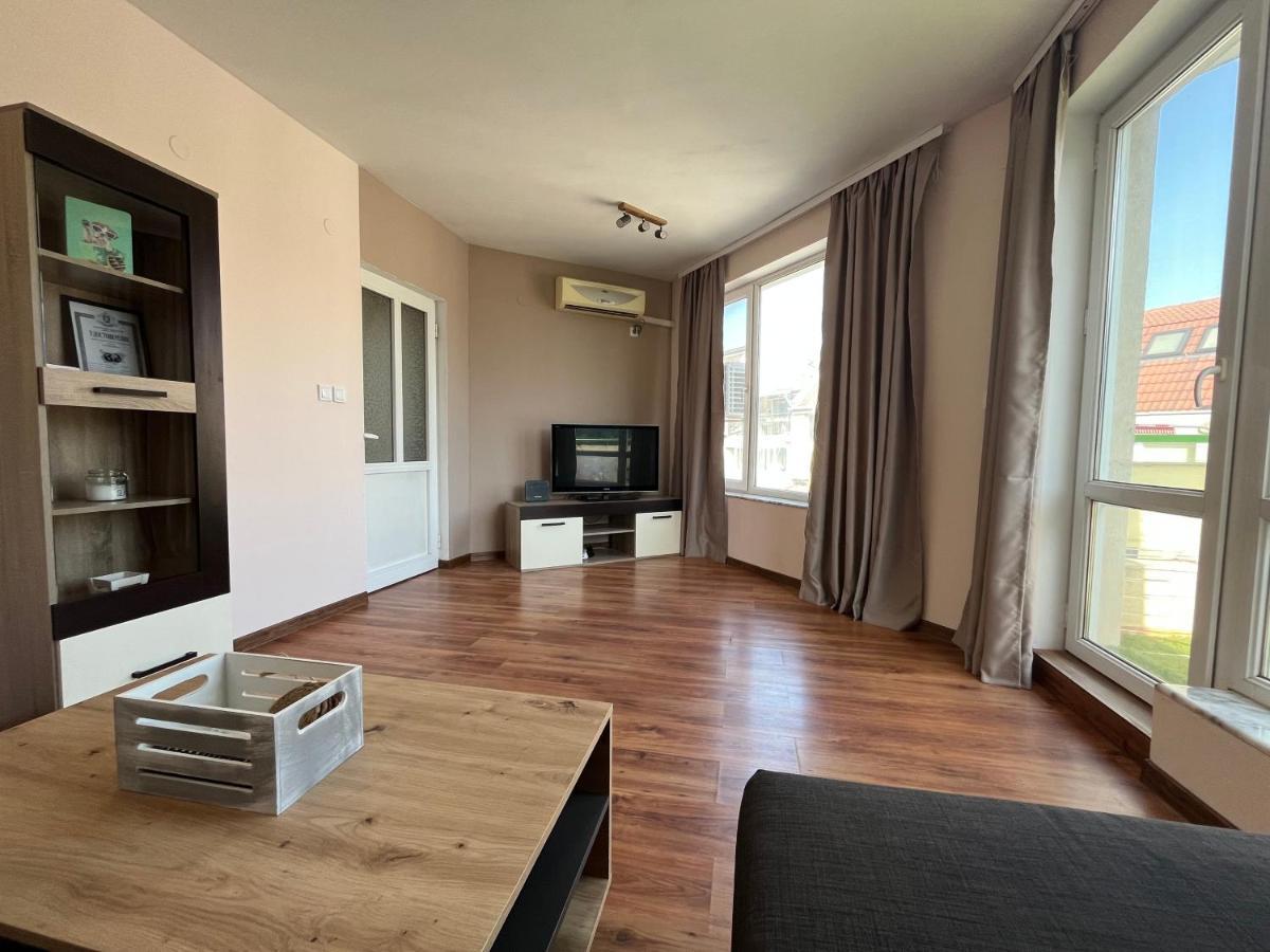 Apartment Happy Holiday 2 Burgas Exterior photo